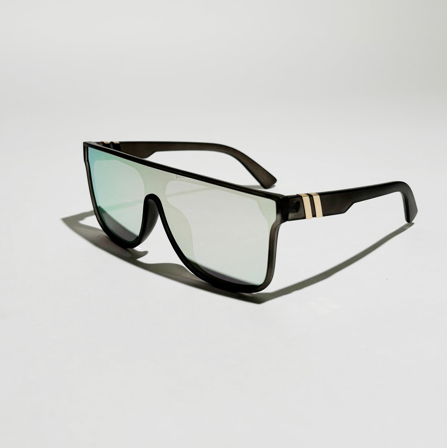 Modern Black Shield - Style Sunglasses
